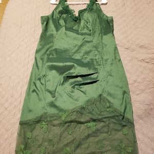 Hot Topic Poison Ivy Formal Gown Size 18 NWT